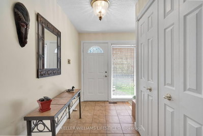 695 Woodcrest Boulevard • London South, ON photo 3