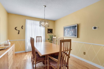 695 Woodcrest Boulevard • London South, ON photo 8