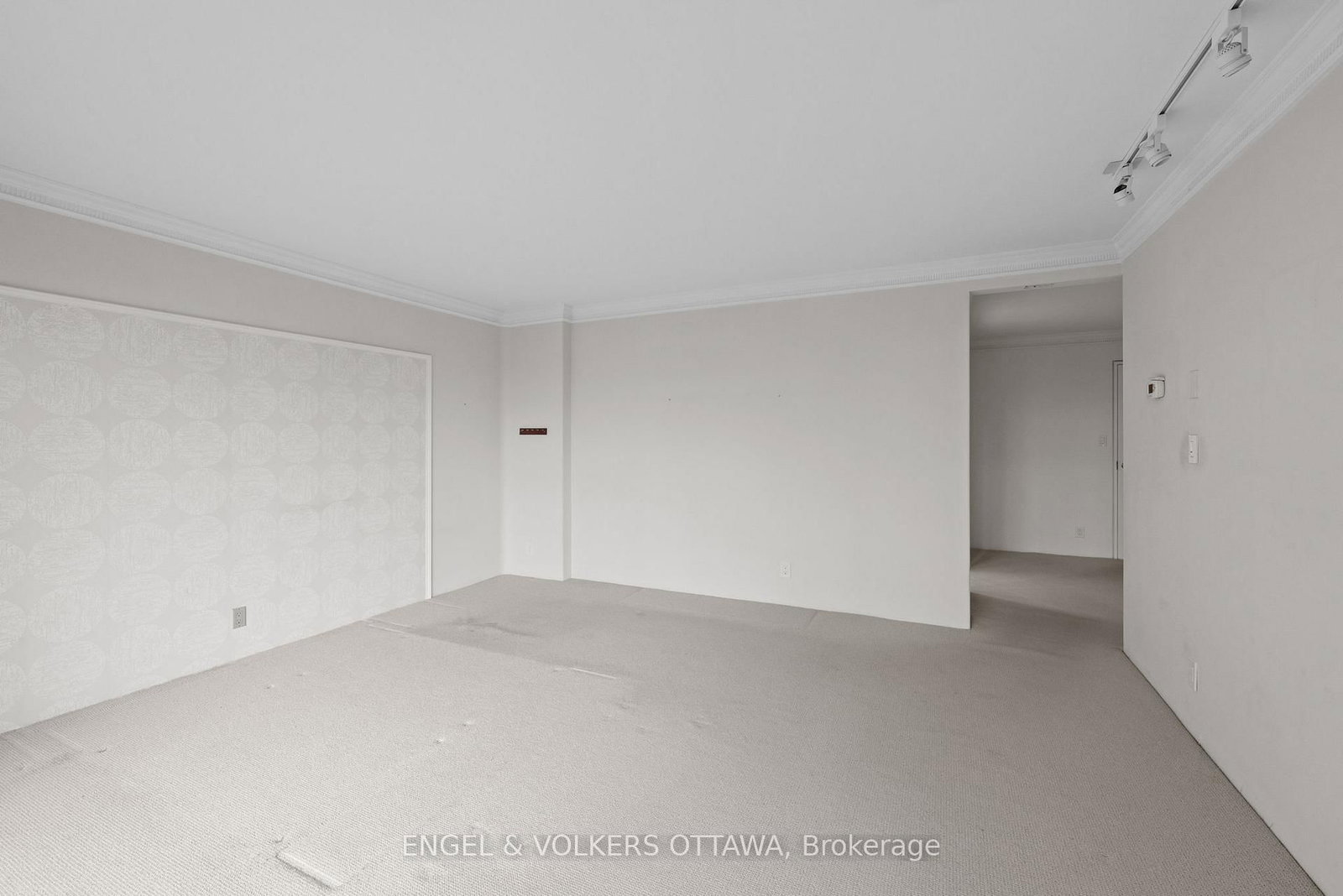 111 Echo Drive • #406 • Ottawa, ON photo 38