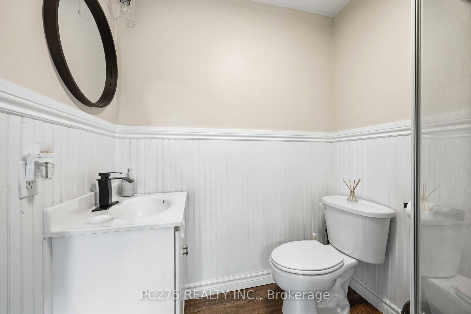 112 Essex Street • Sarnia, ON photo 15