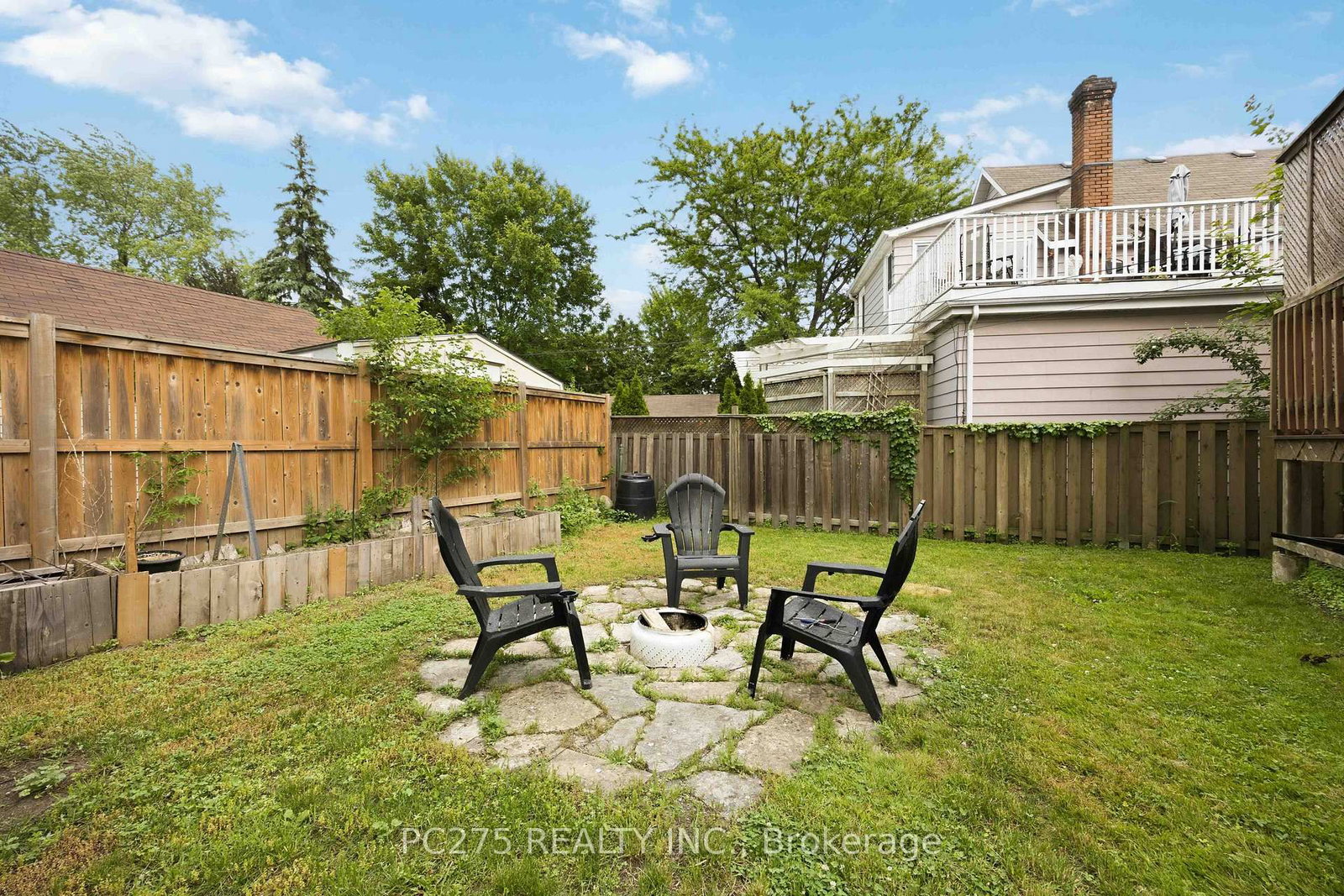 112 Essex Street • Sarnia, ON photo 29