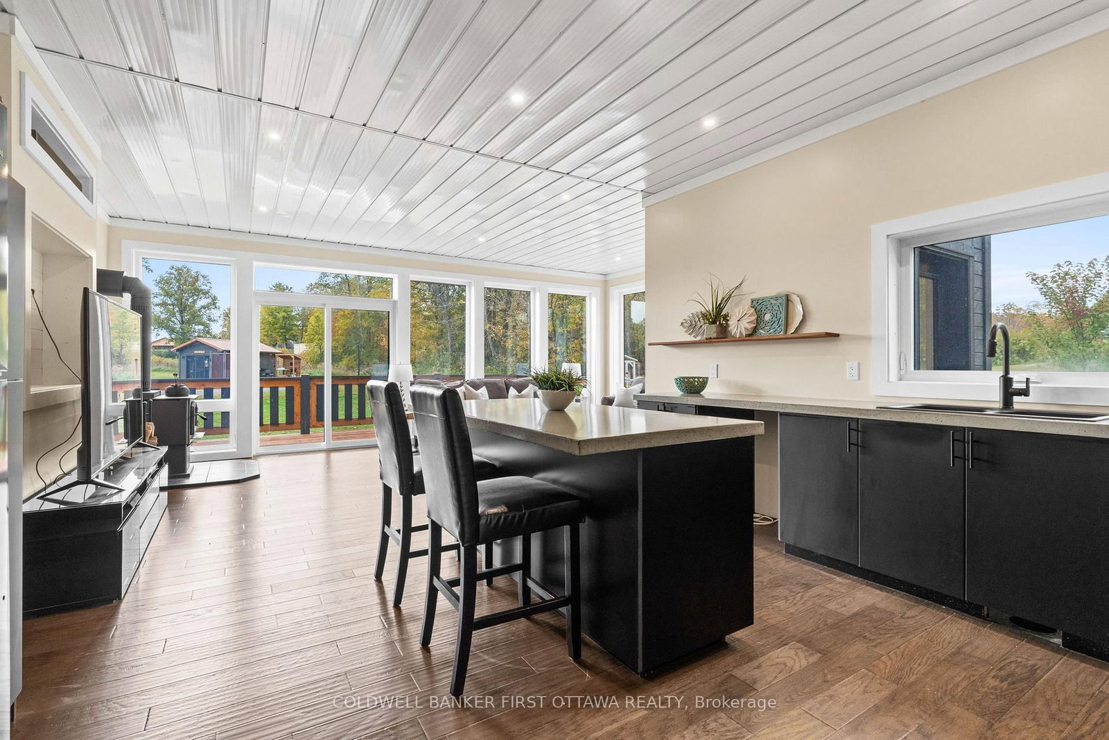 4210 Scotch Line Road • Perth, ON photo 10