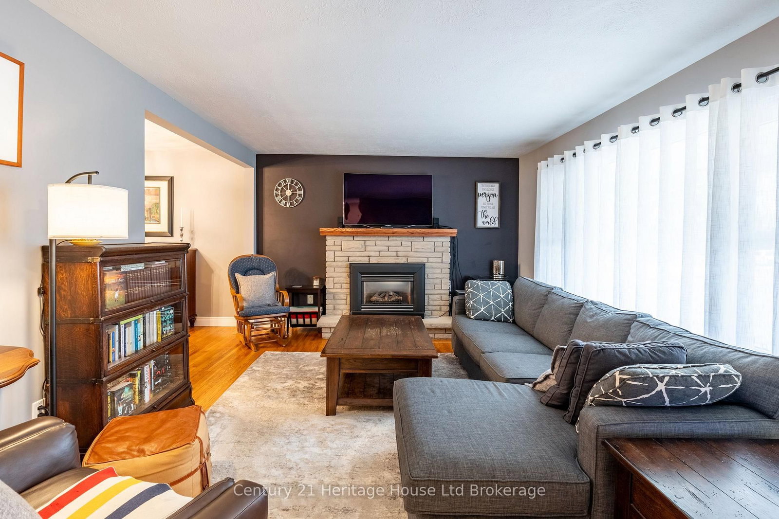 Listing Image 7