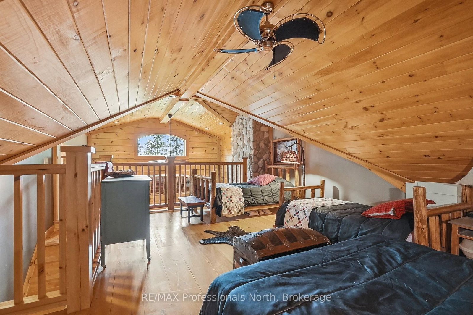 200 Riverside Drive • Kearney, ON photo 31