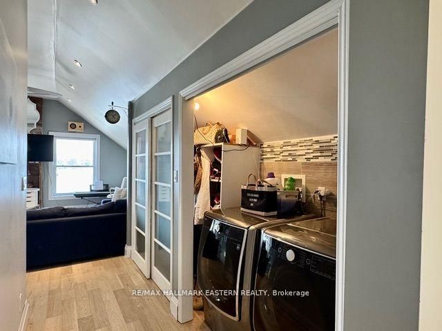29 Crescent Street • Peterborough, ON photo 17