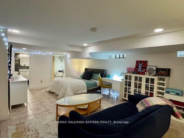 29 Crescent Street • Peterborough, ON photo 27