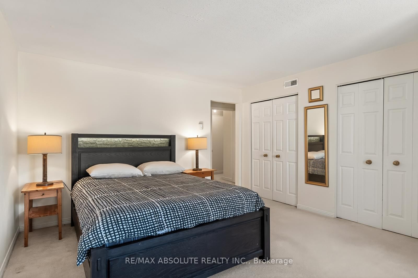 206 Stratas Court