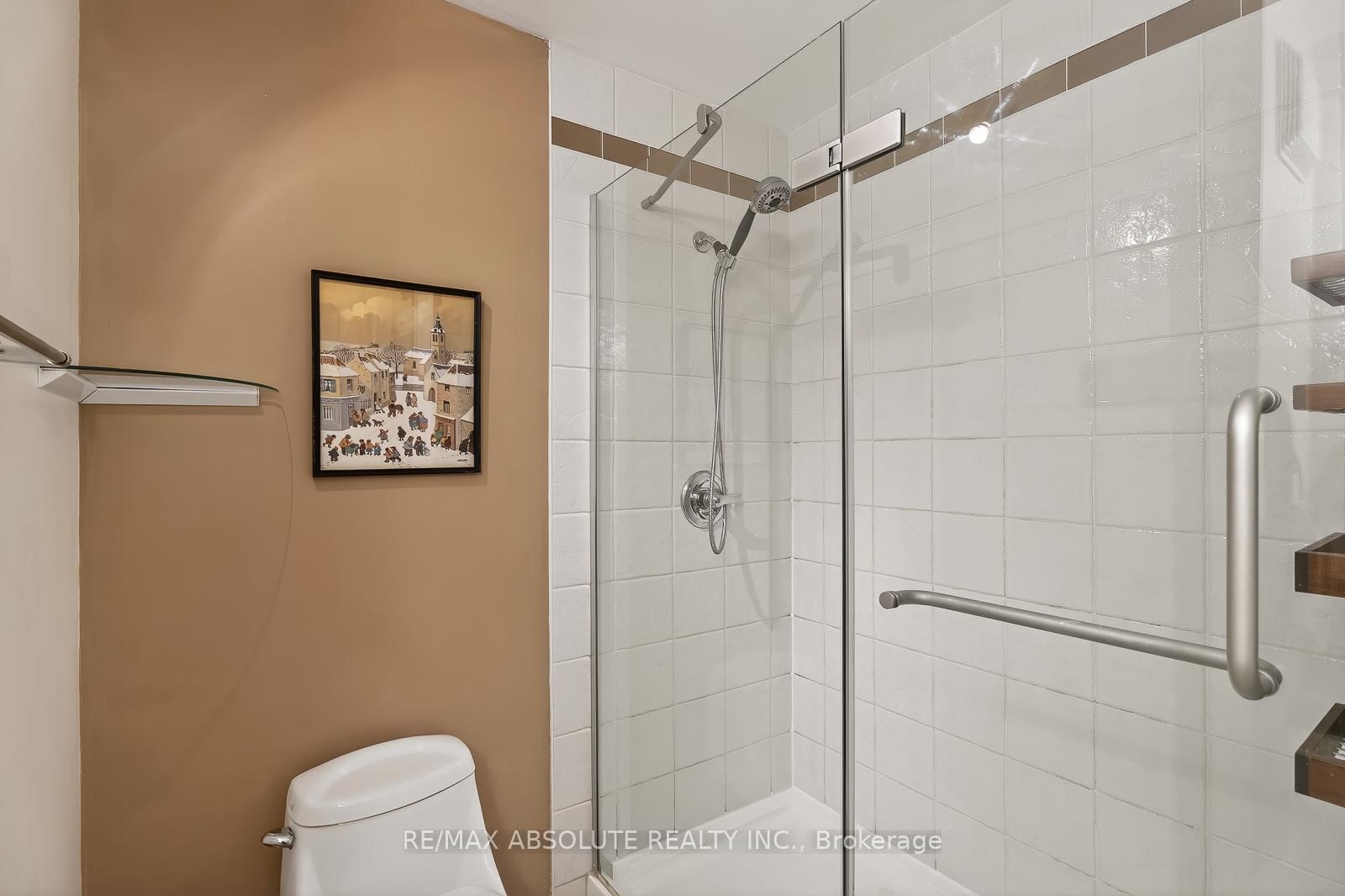 206 Stratas Court