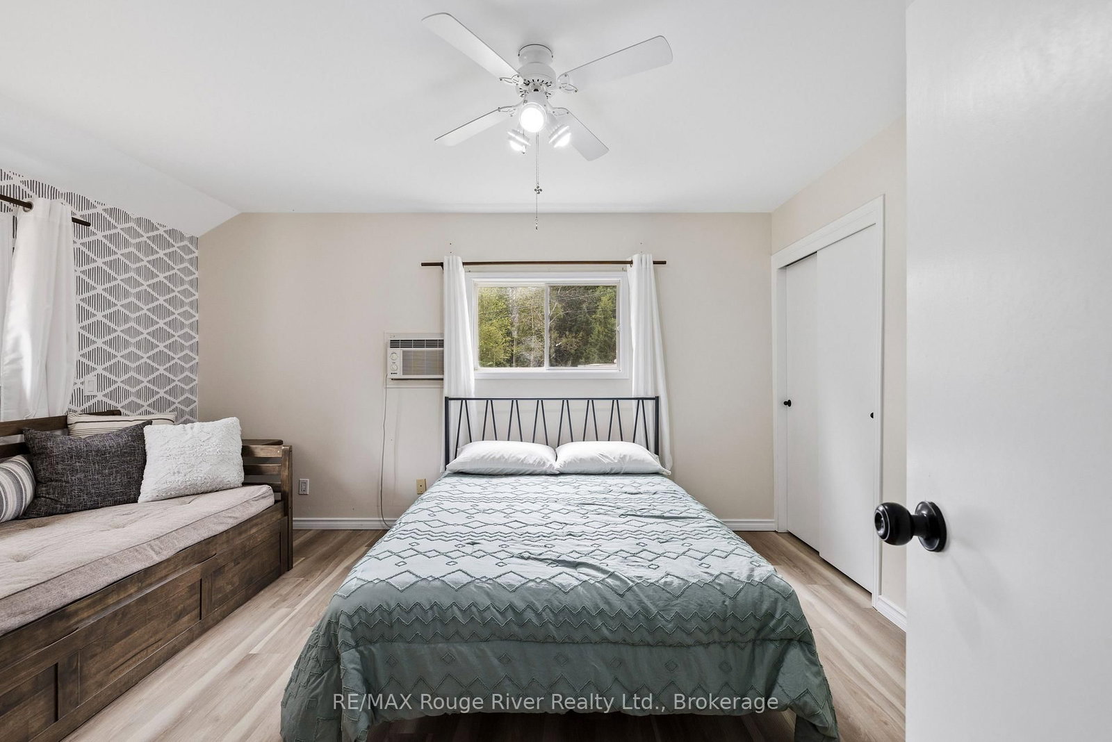 39 Hobo Lane • Bancroft, ON photo 13