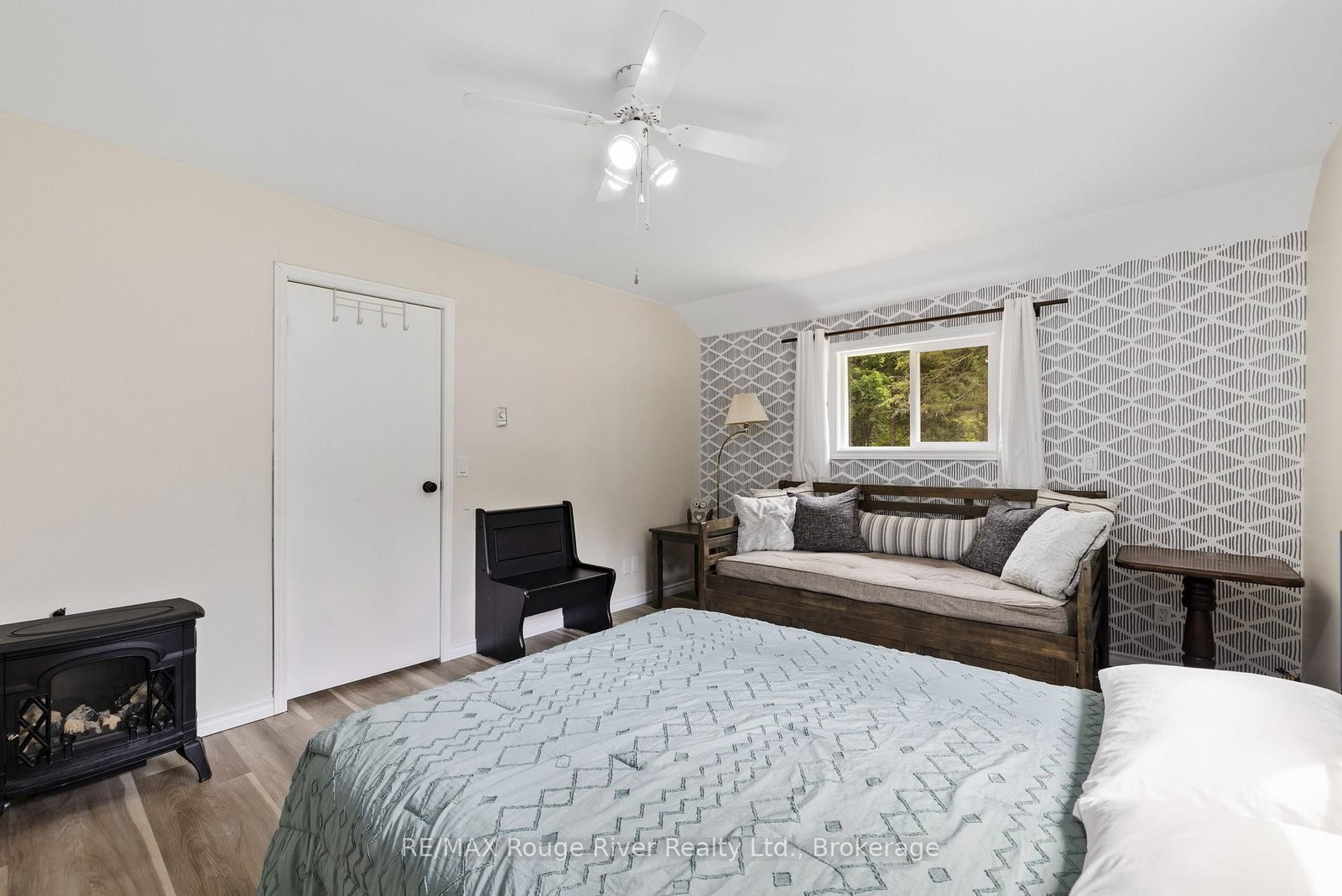 39 Hobo Lane • Bancroft, ON photo 15