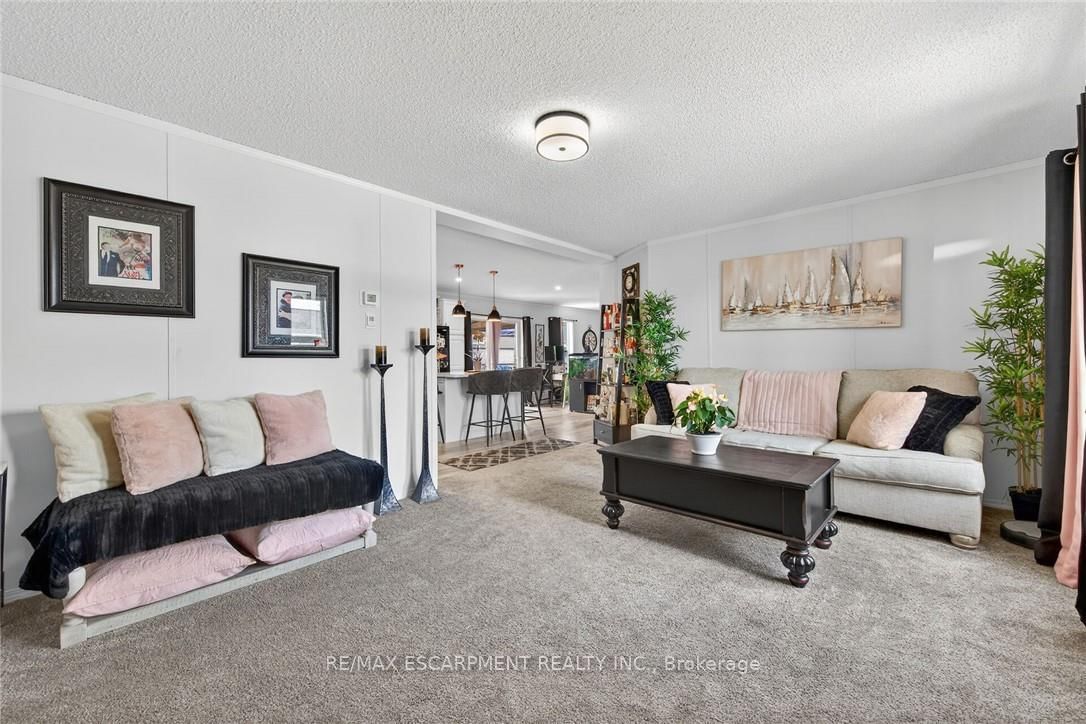 29 Hickory Hollow • Haldimand, ON photo 16