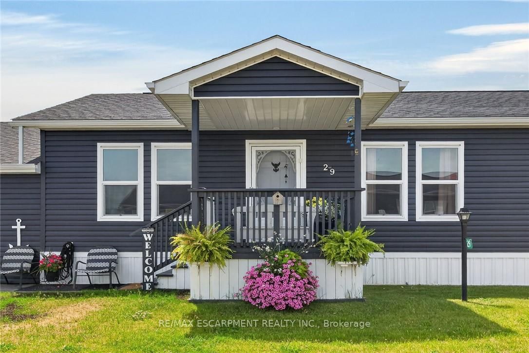 29 Hickory Hollow