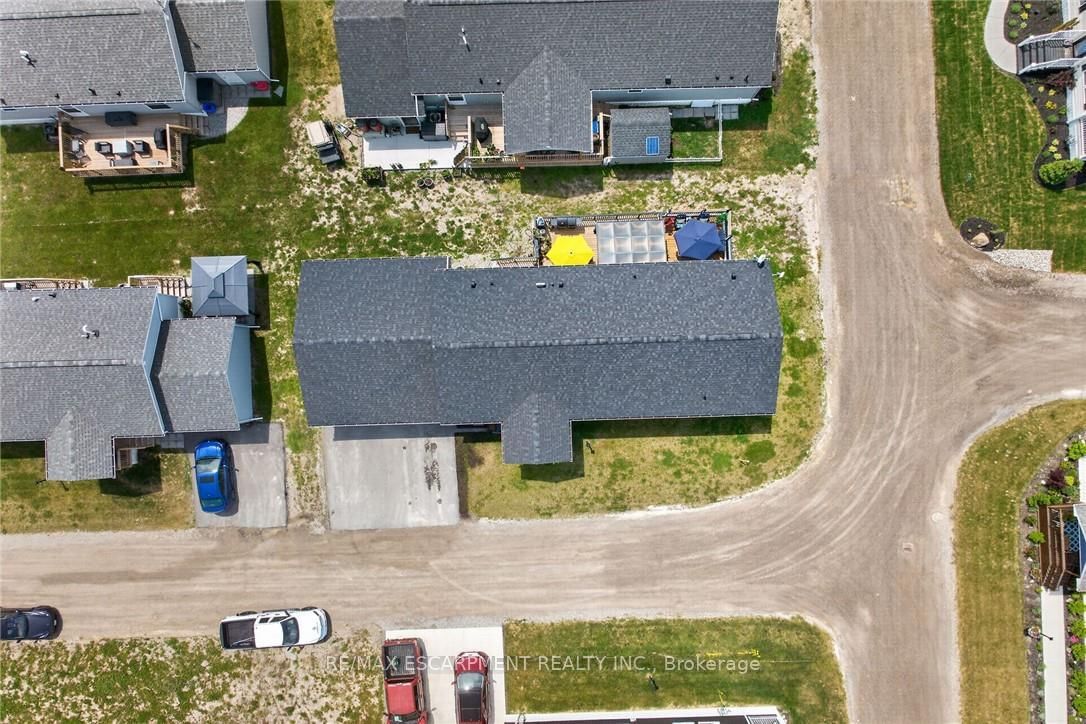 29 Hickory Hollow • Haldimand, ON photo 39