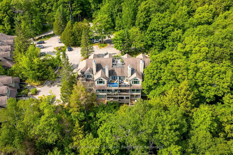 3931 Grandview Forest Hill Dr, Huntsville, Ontario