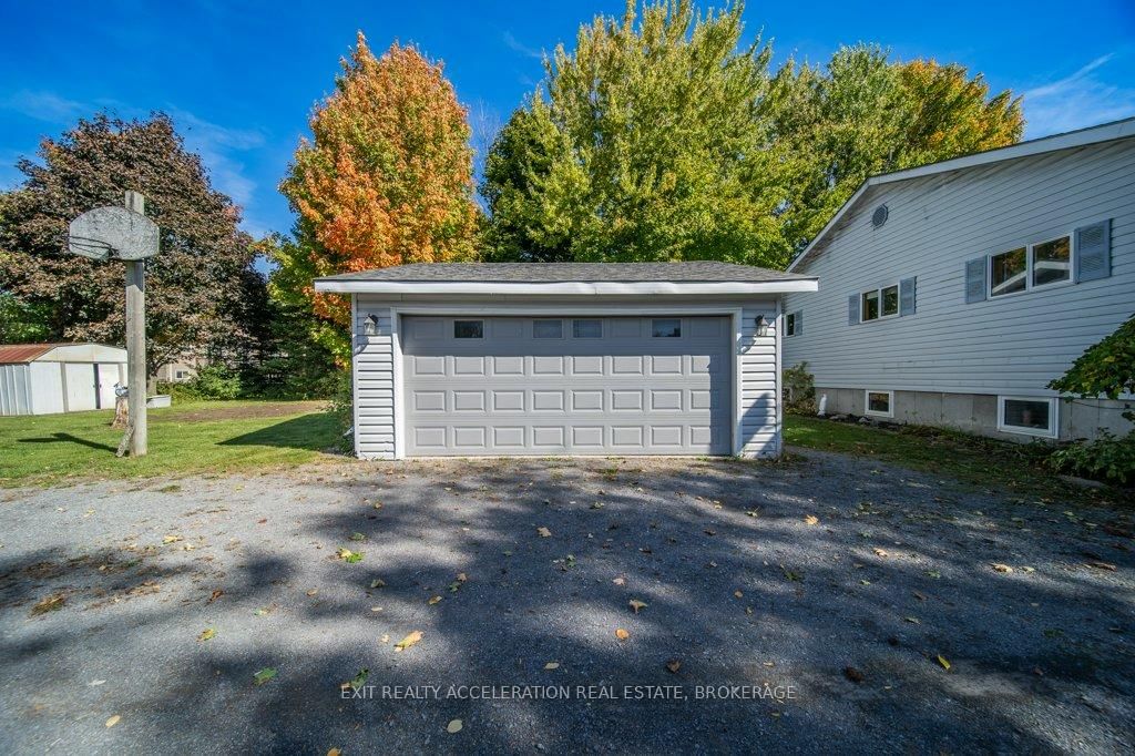 122 Bayview Drive • Napanee, ON photo 37