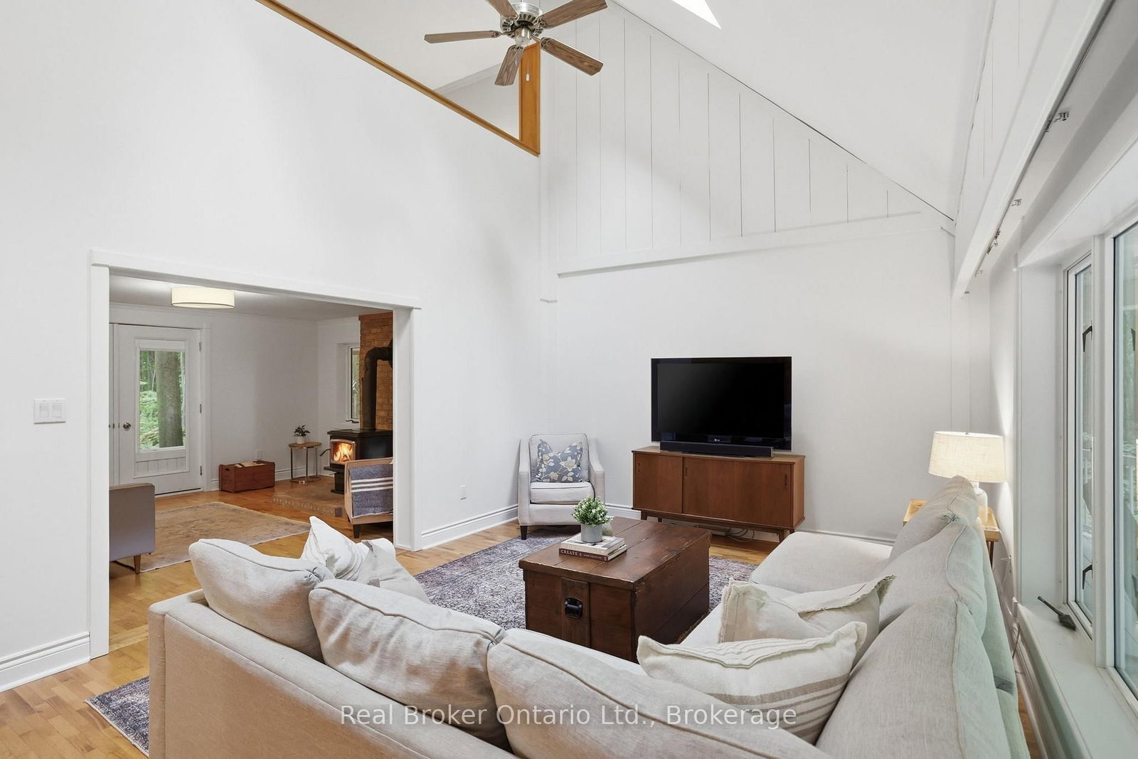805500 25 Side Road • Grey Highlands, ON photo 17