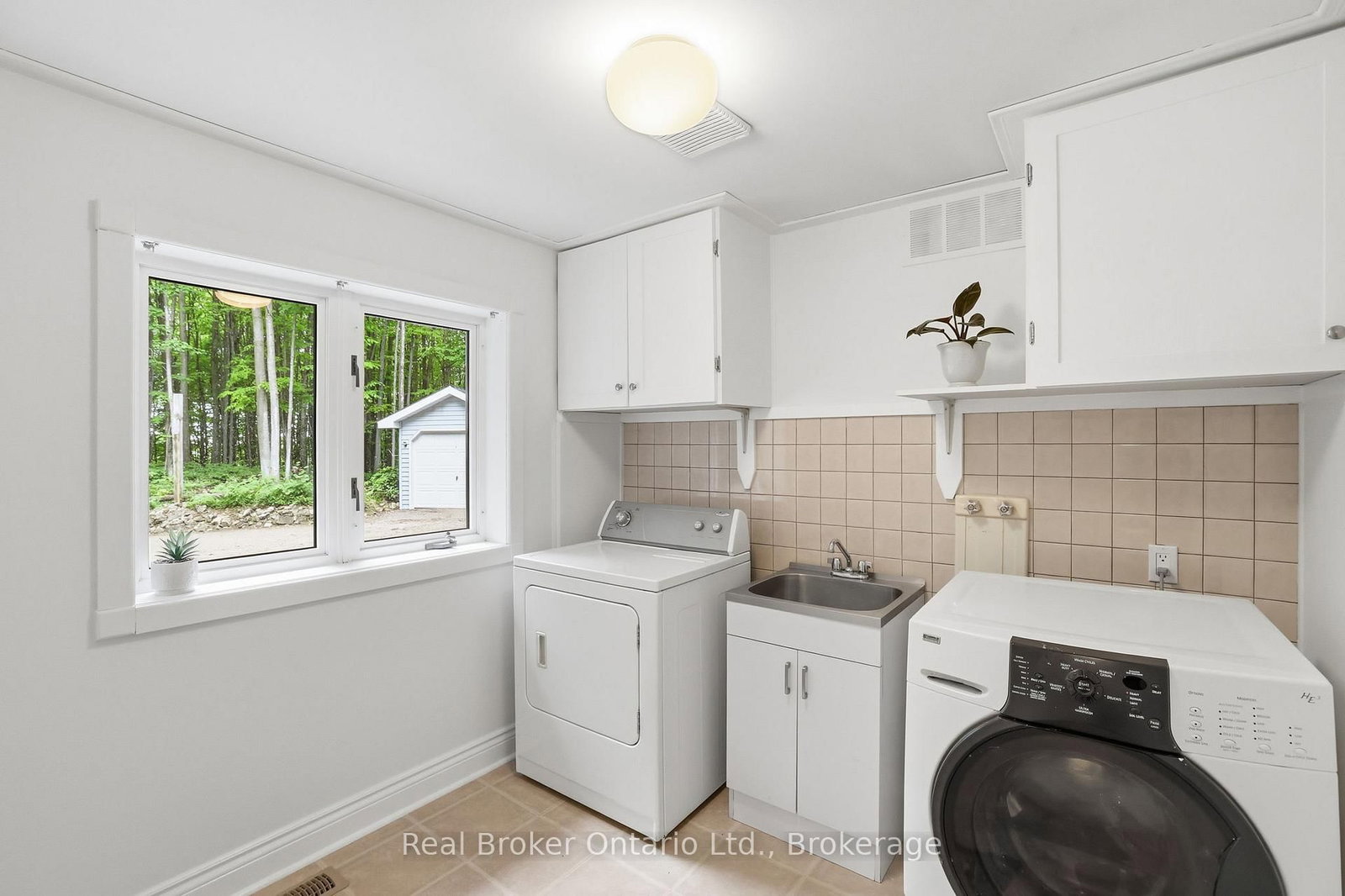 805500 25 Side Road • Grey Highlands, ON photo 19