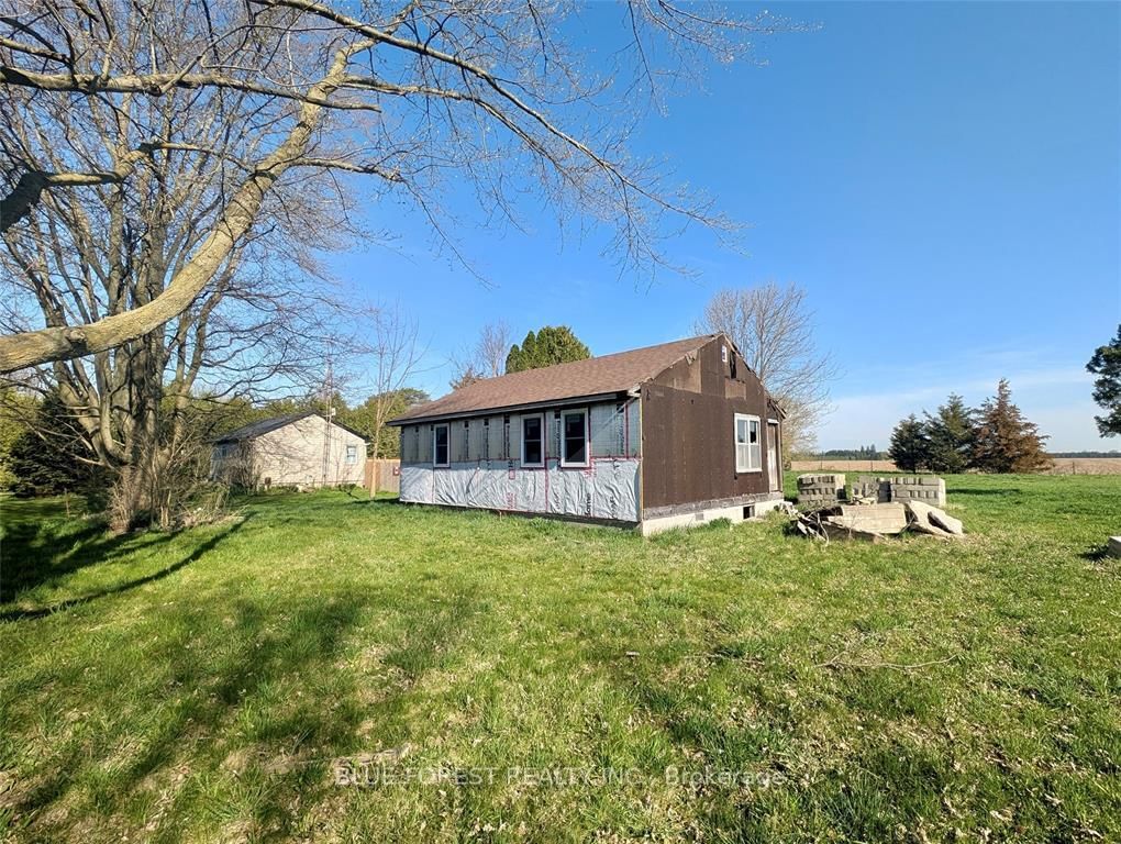 12003 Base Line • Chatham-Kent, ON photo 10