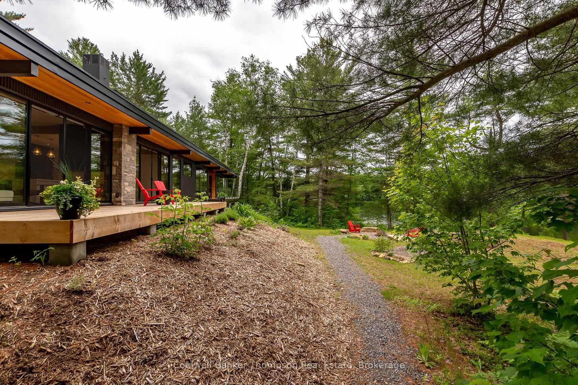 1558 South Lancelot Road