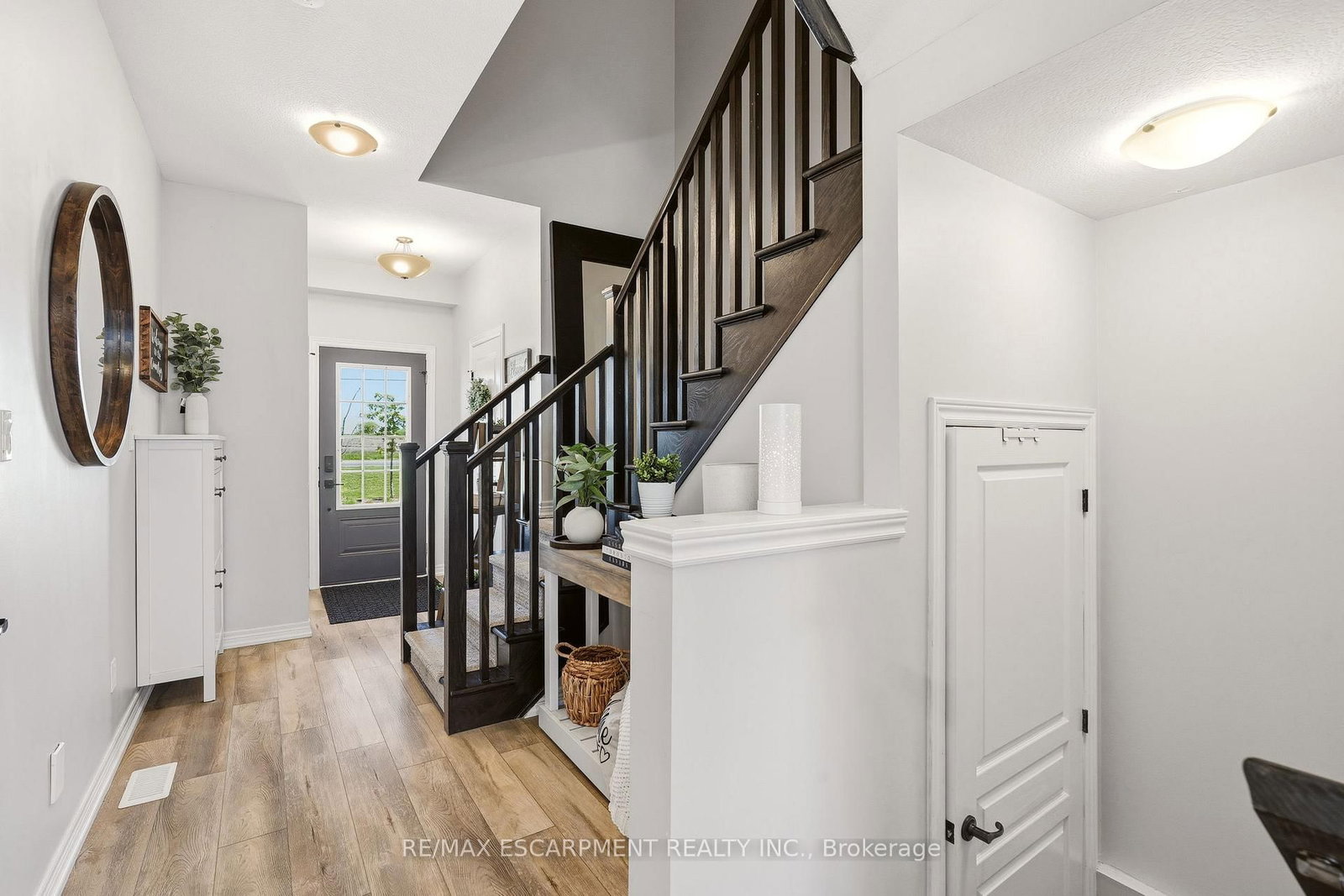 19 Severino Circle • West Lincoln, ON photo 6