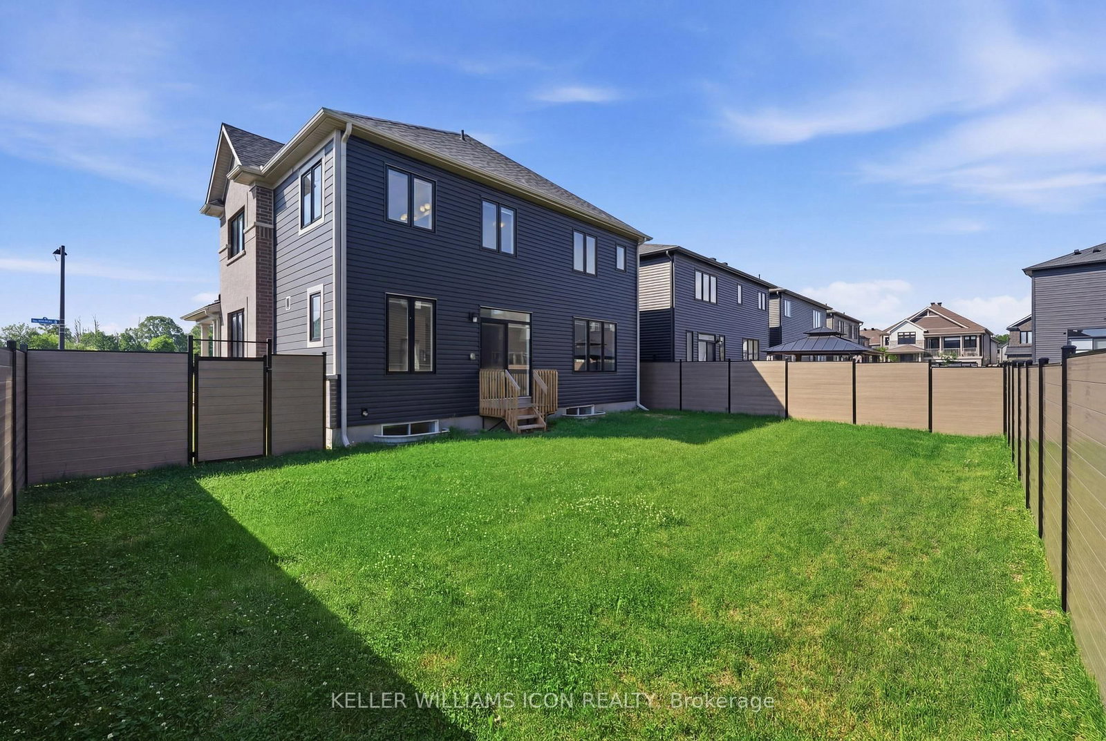 768 Shoal Street • Ottawa, ON photo 40