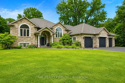 24677 Pioneer Line • West Elgin, ON photo 2