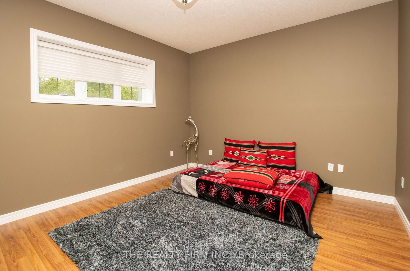 24677 Pioneer Line • West Elgin, ON photo 24