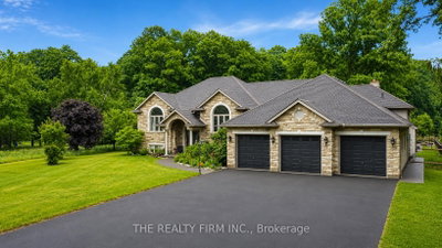 24677 Pioneer Line • West Elgin, ON photo 3