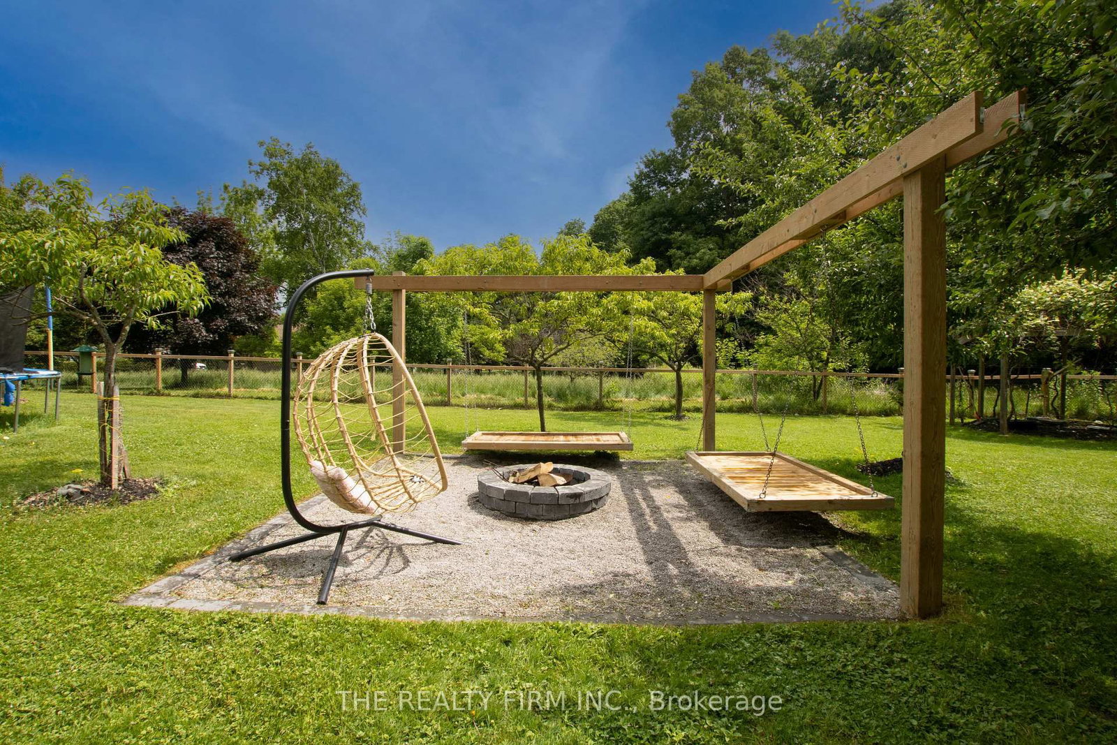 24677 Pioneer Line • West Elgin, ON photo 39