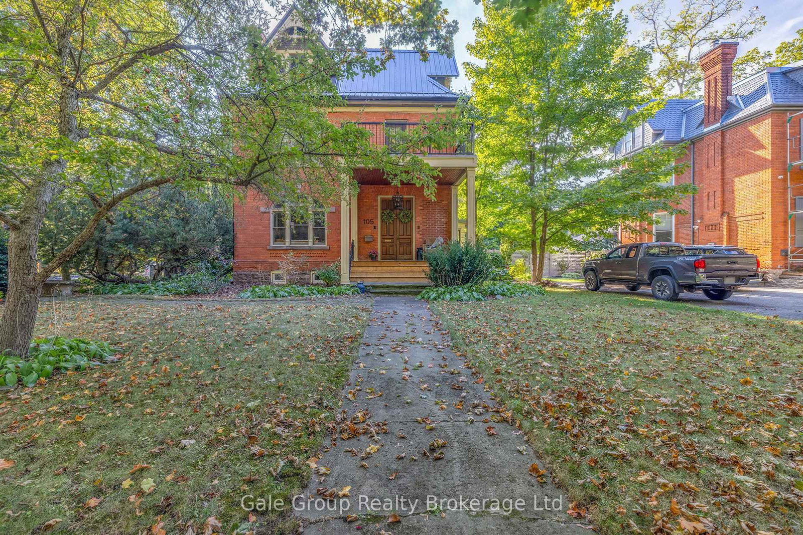 105 Vansittart Avenue • Woodstock, ON photo 13