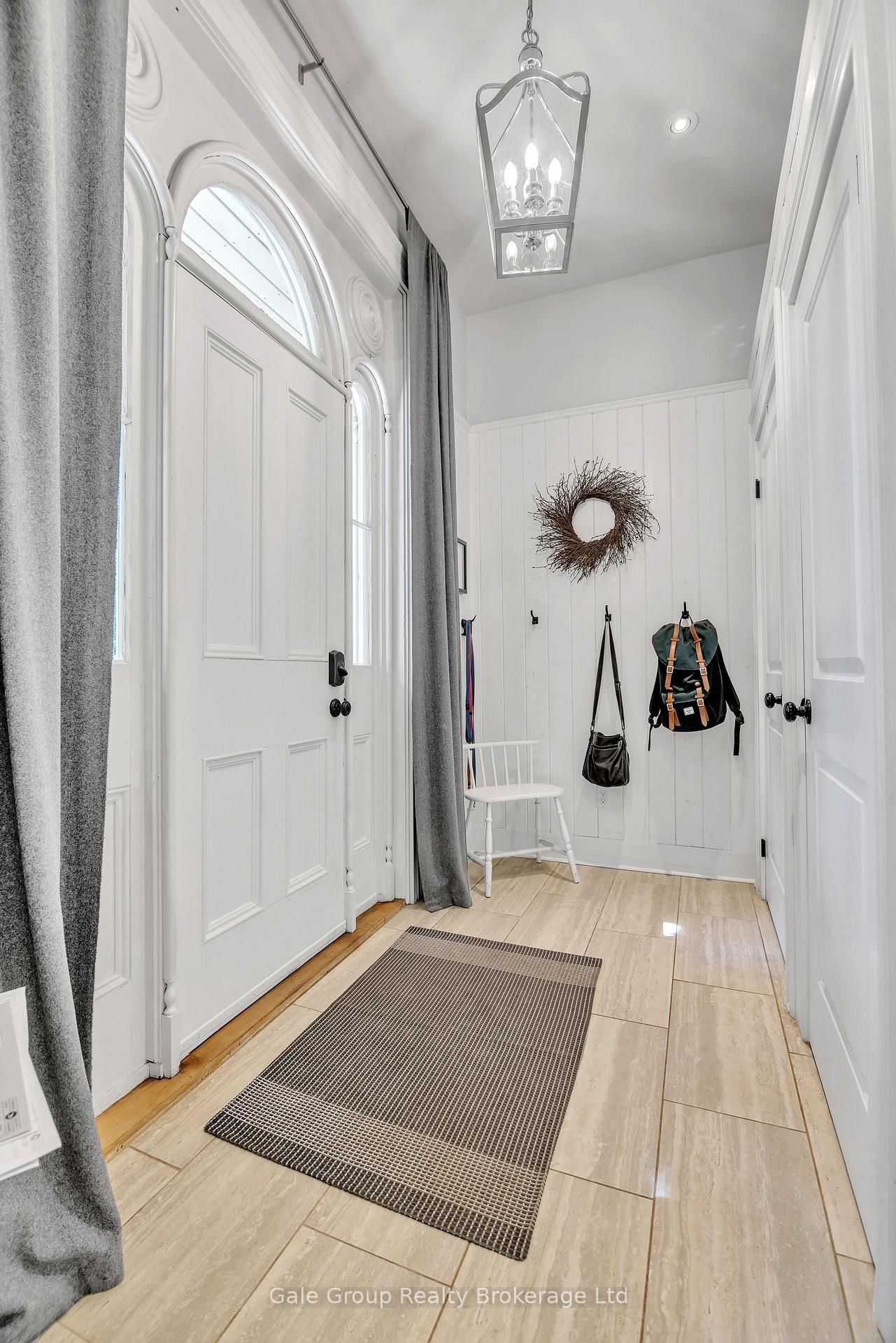 105 Vansittart Avenue • Woodstock, ON photo 18