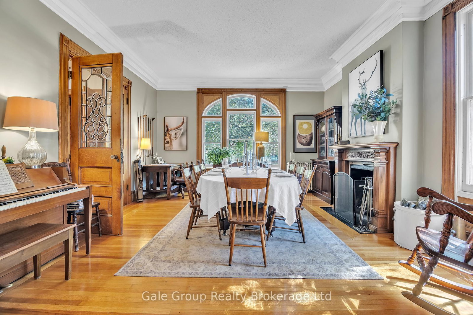 105 Vansittart Avenue • Woodstock, ON photo 24