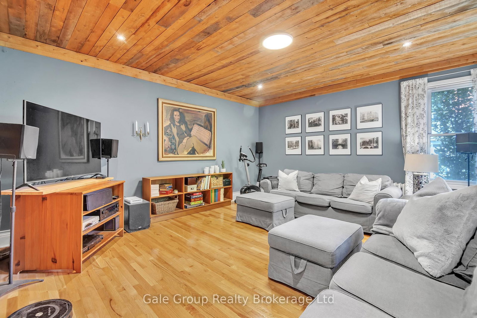 105 Vansittart Avenue • Woodstock, ON photo 26