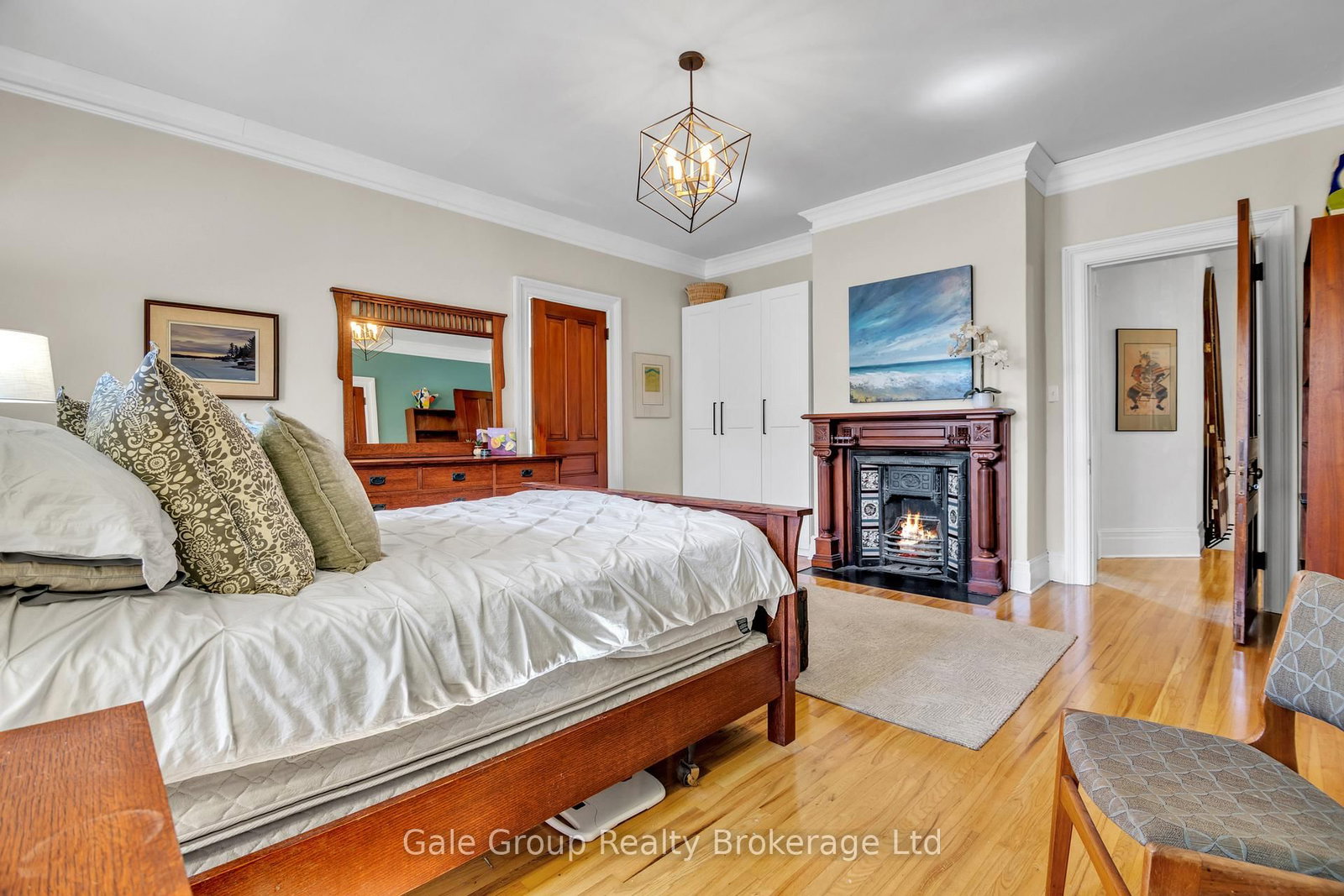 105 Vansittart Avenue • Woodstock, ON photo 34