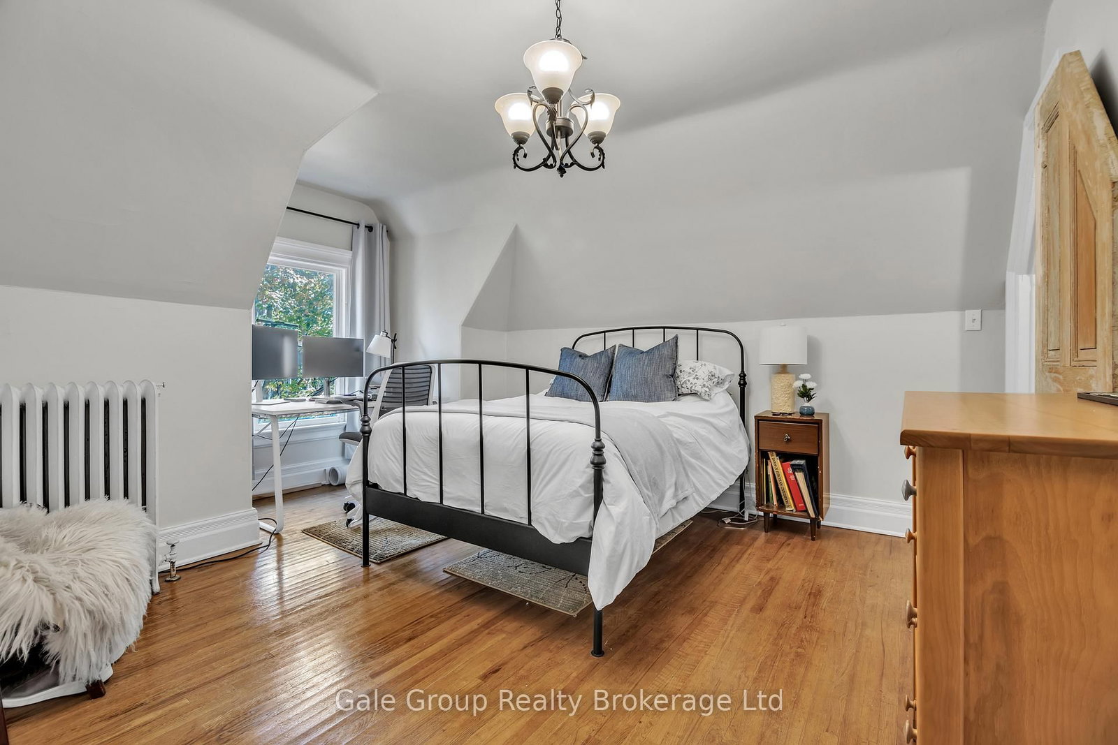 105 Vansittart Avenue • Woodstock, ON photo 42