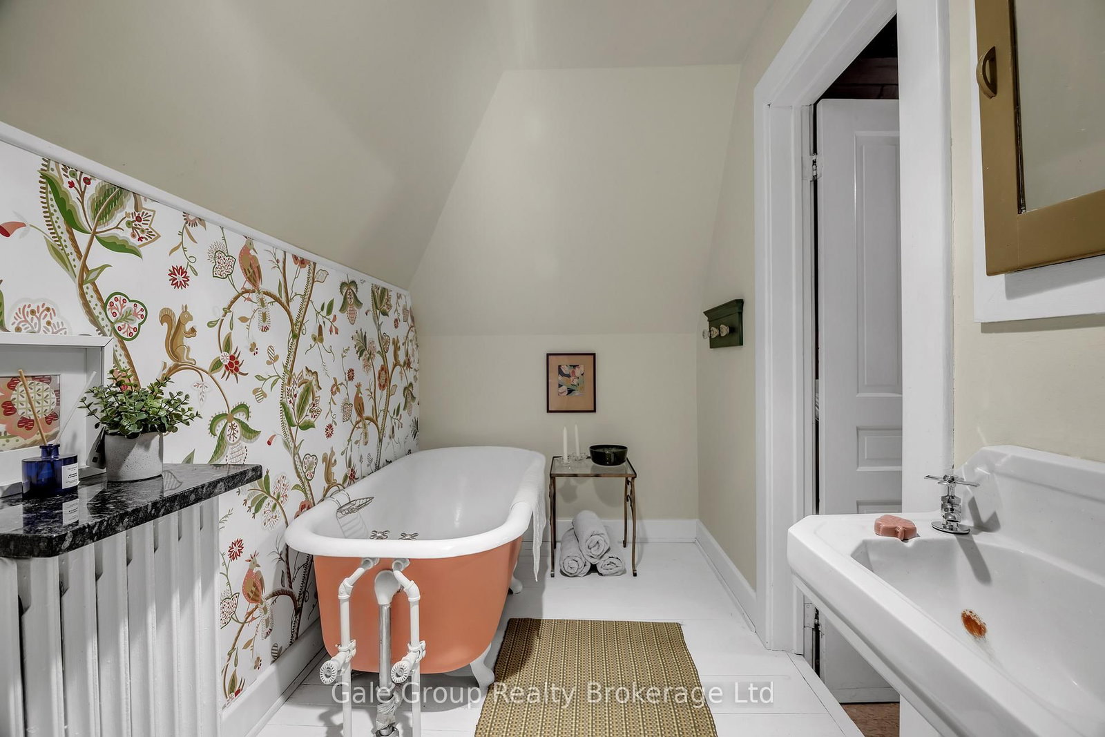 105 Vansittart Avenue • Woodstock, ON photo 43