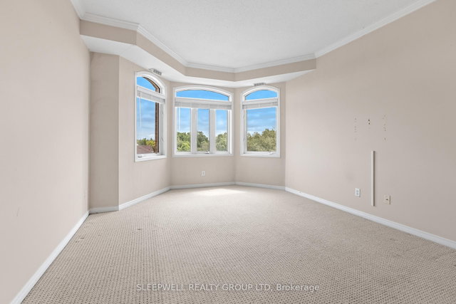 7 - 190 Rustic Hills Crescent