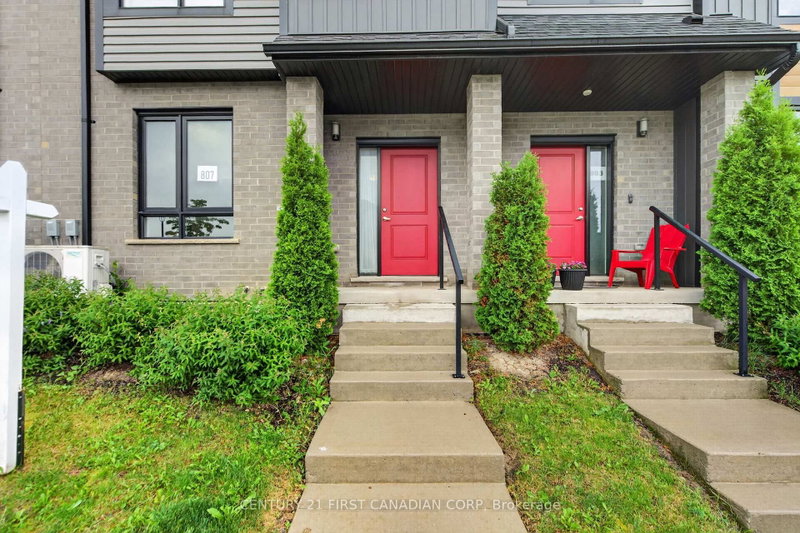 9 - 807 Kleinburg Drive