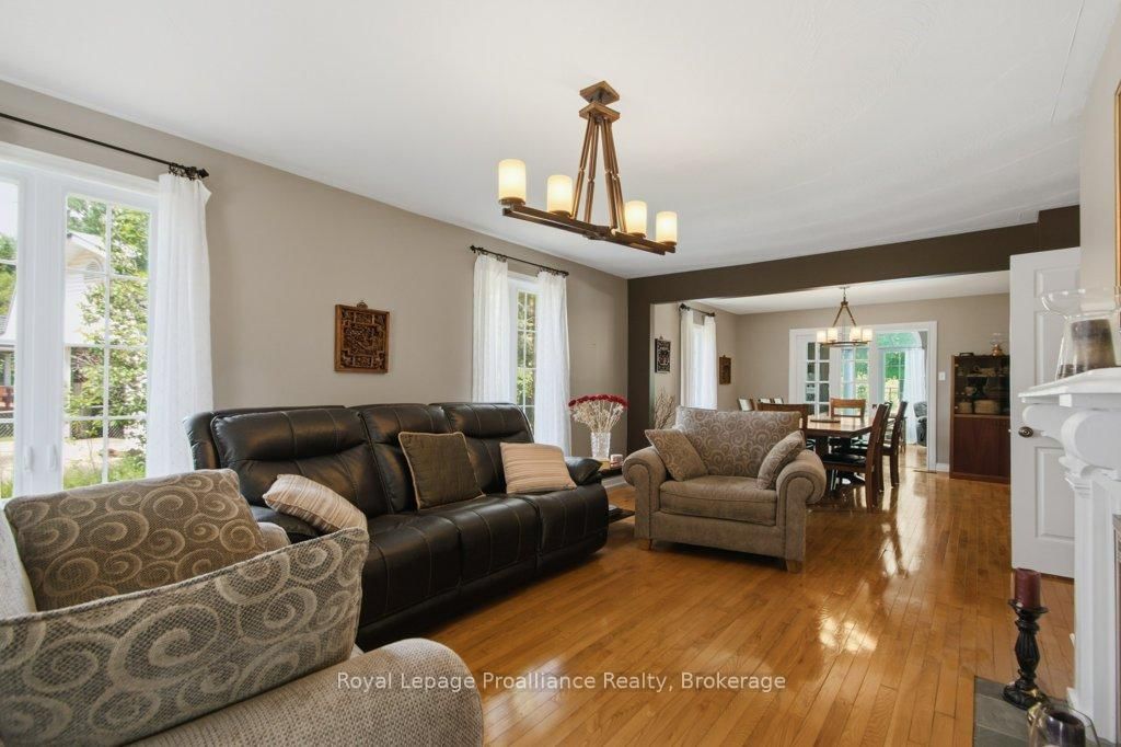 218 Lock Road • Quinte West, ON photo 12