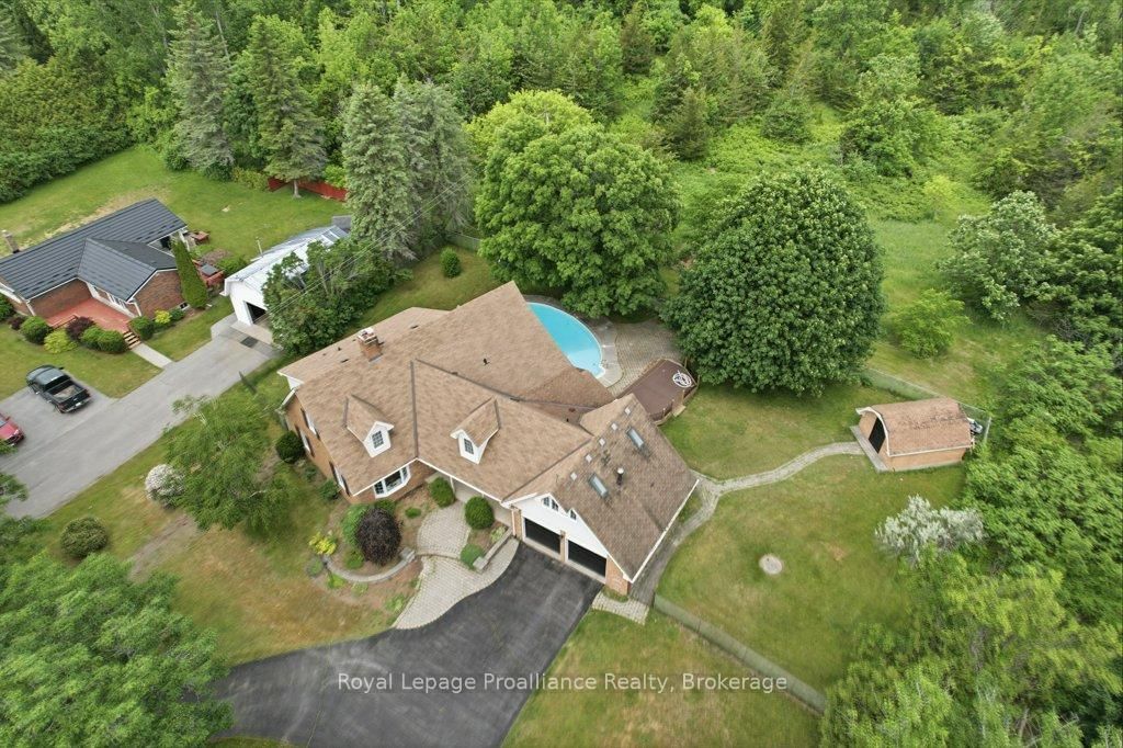218 Lock Road • Quinte West, ON photo 4
