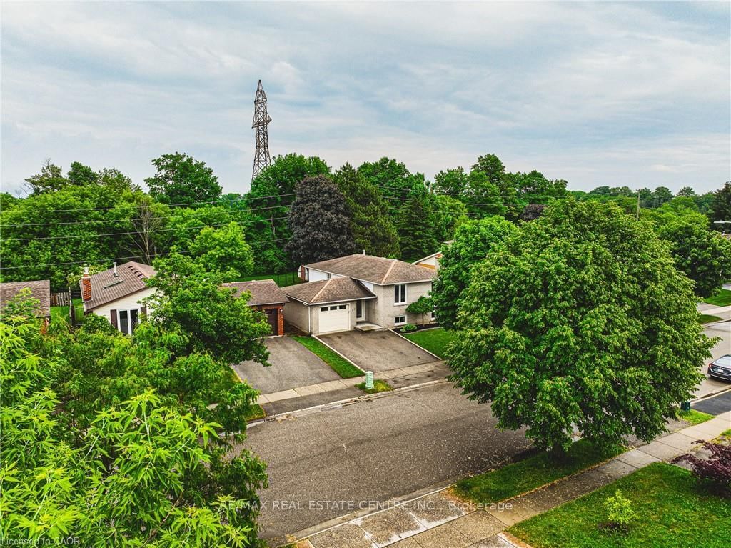 27 Ludlow Crescent • Brantford, ON photo 42