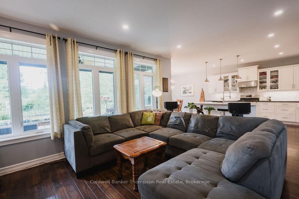 39 Riverside Avenue • South River, ON photo 13
