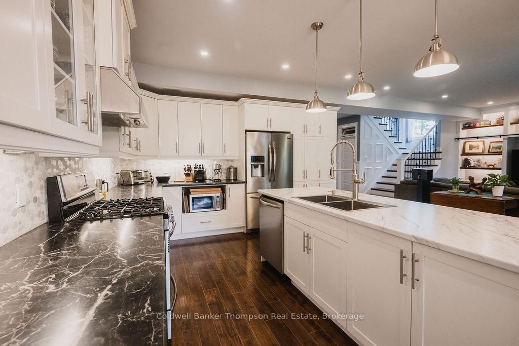 39 Riverside Avenue • South River, ON photo 14