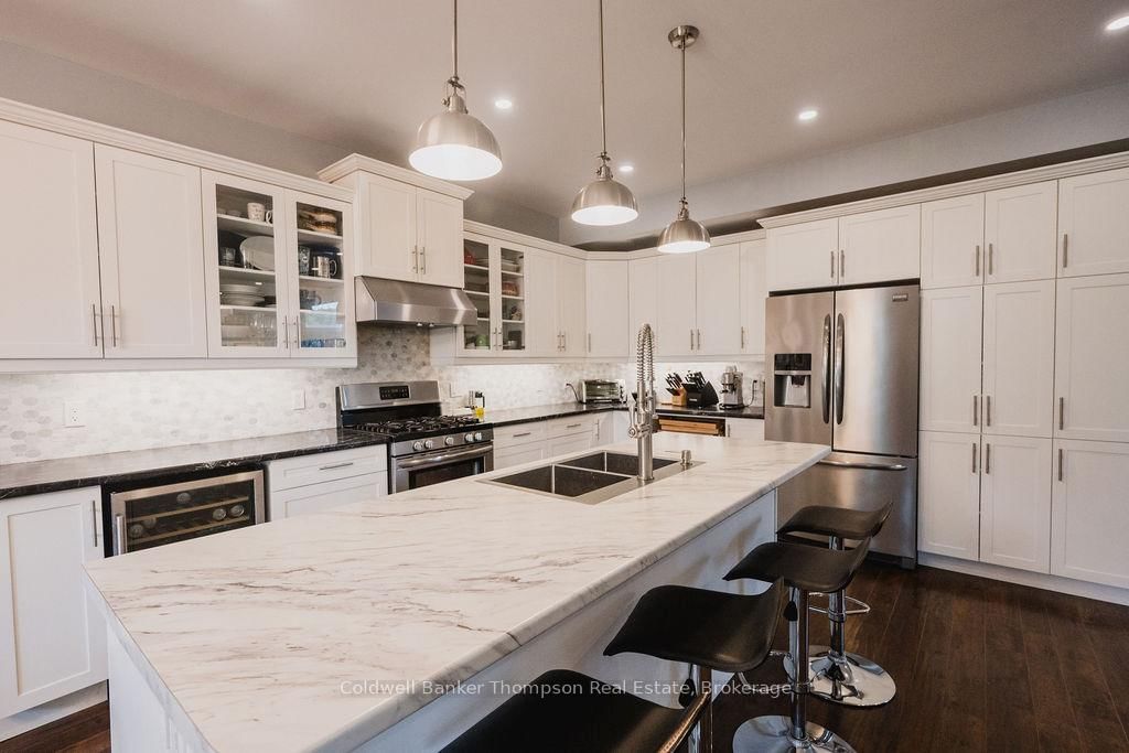 39 Riverside Avenue • South River, ON photo 15