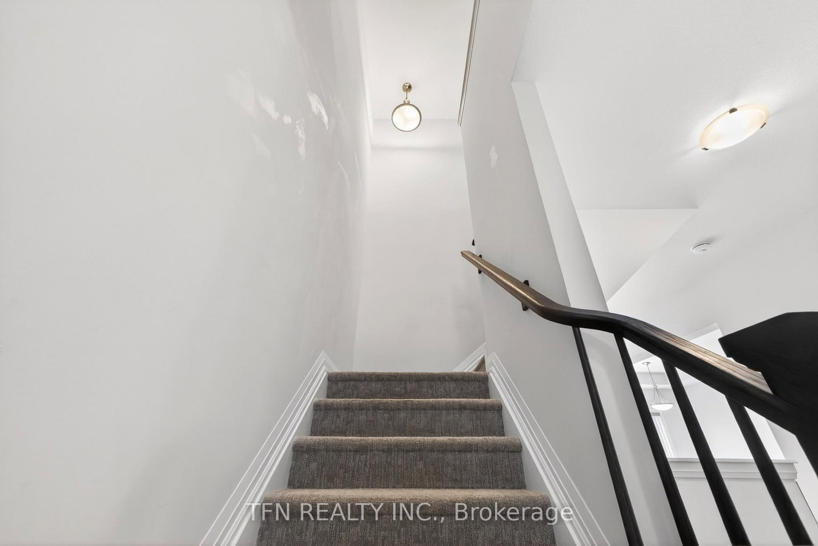 245 Bur Oak Drive • Thorold, ON photo 24