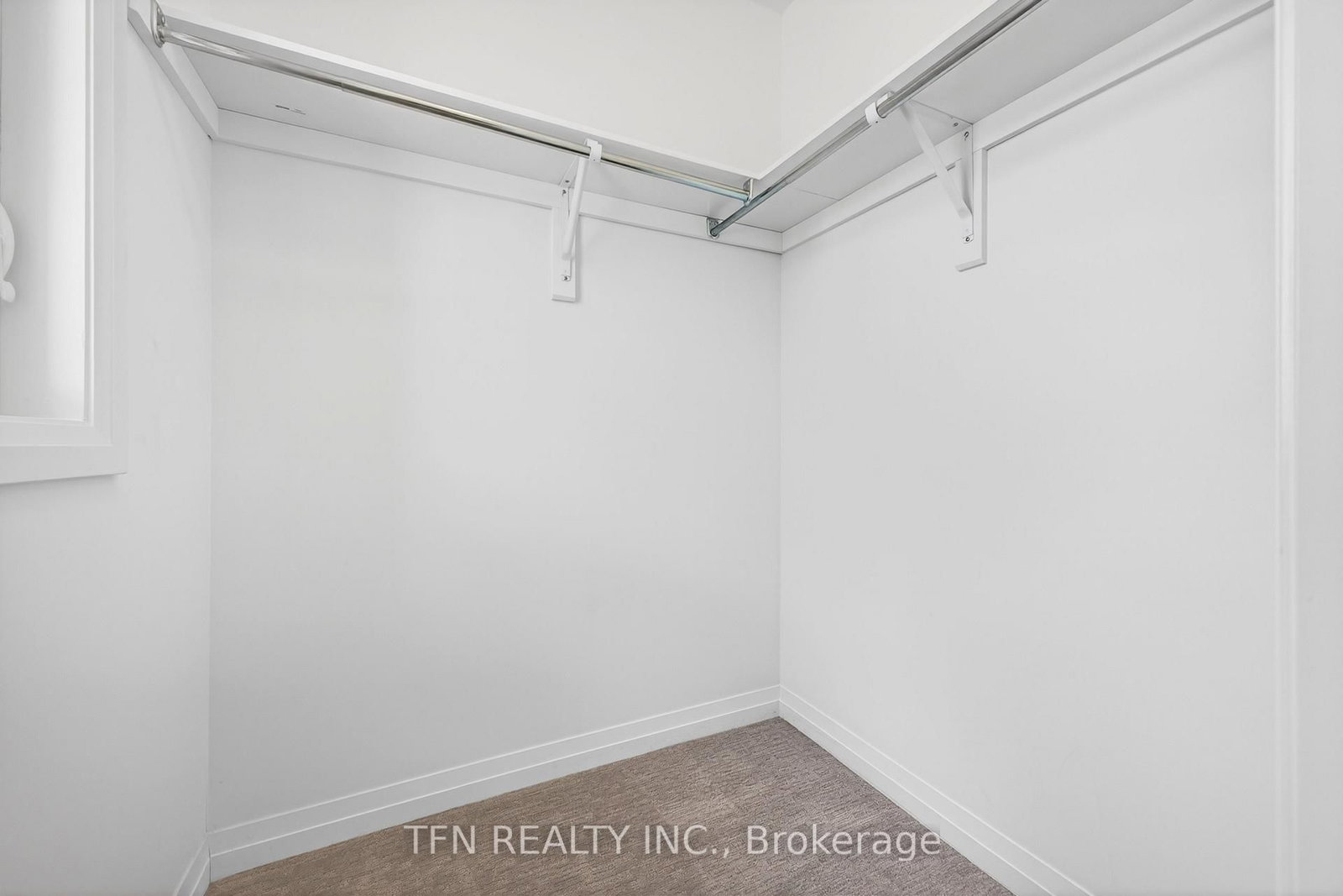 245 Bur Oak Drive • Thorold, ON photo 30