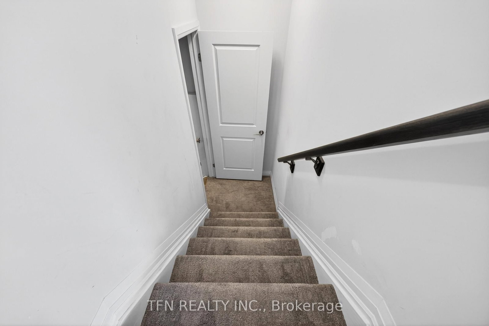 245 Bur Oak Drive • Thorold, ON photo 39