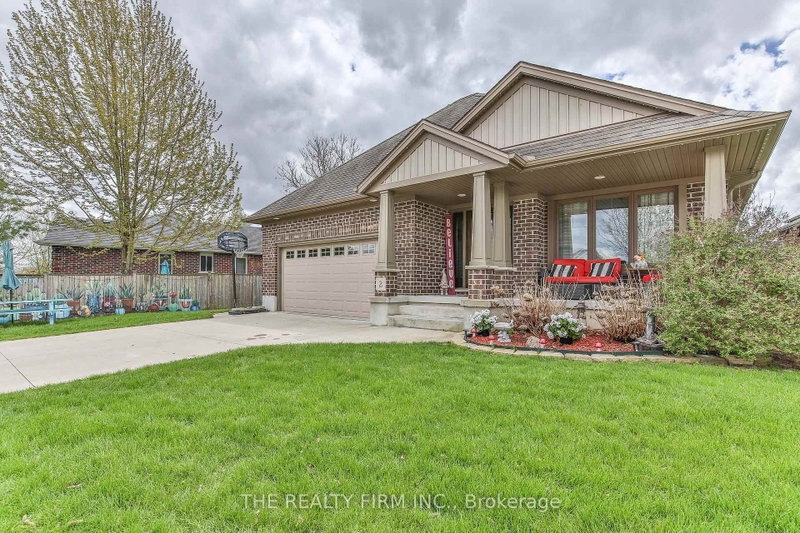 2 Ambleside Drive