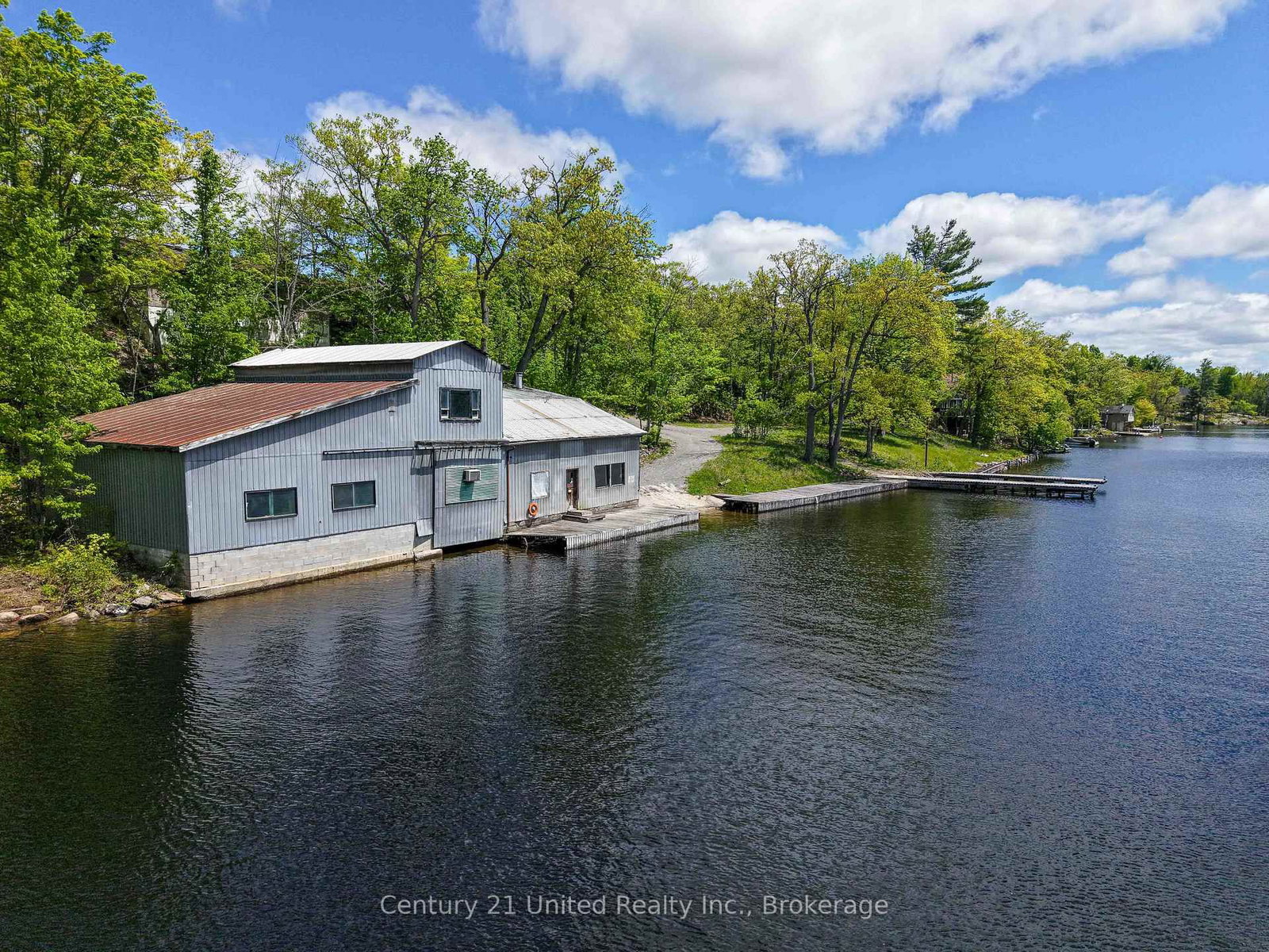 832 Northey's Bay Road • North Kawartha, ON photo 2