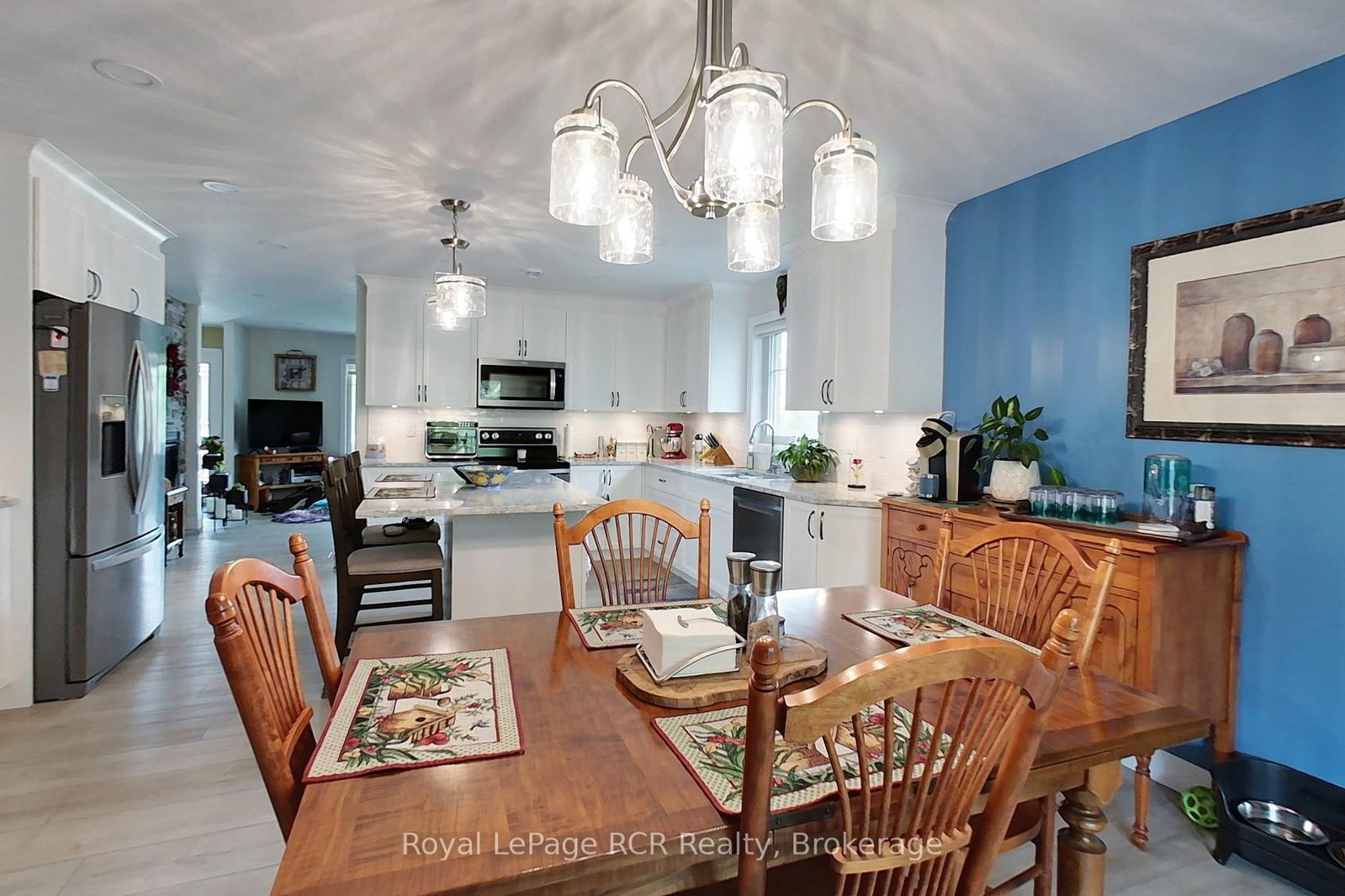 855 17th Street • Hanover, ON photo 11